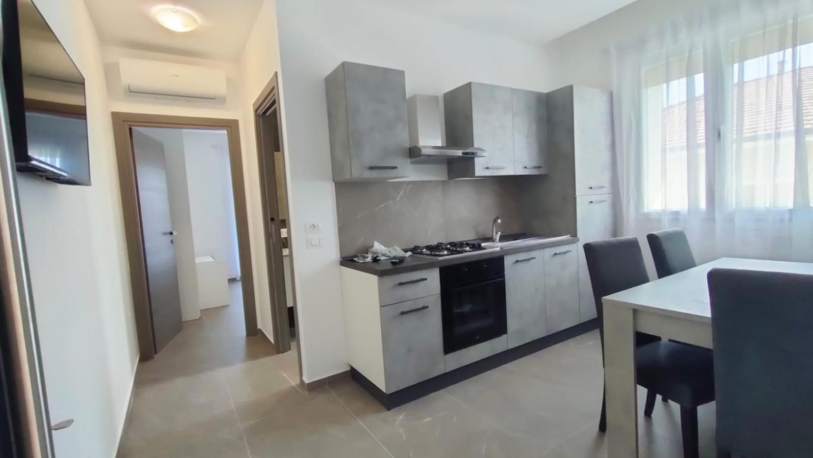 Villa Borghesi Suites Fronte Mare Rimini Exterior photo