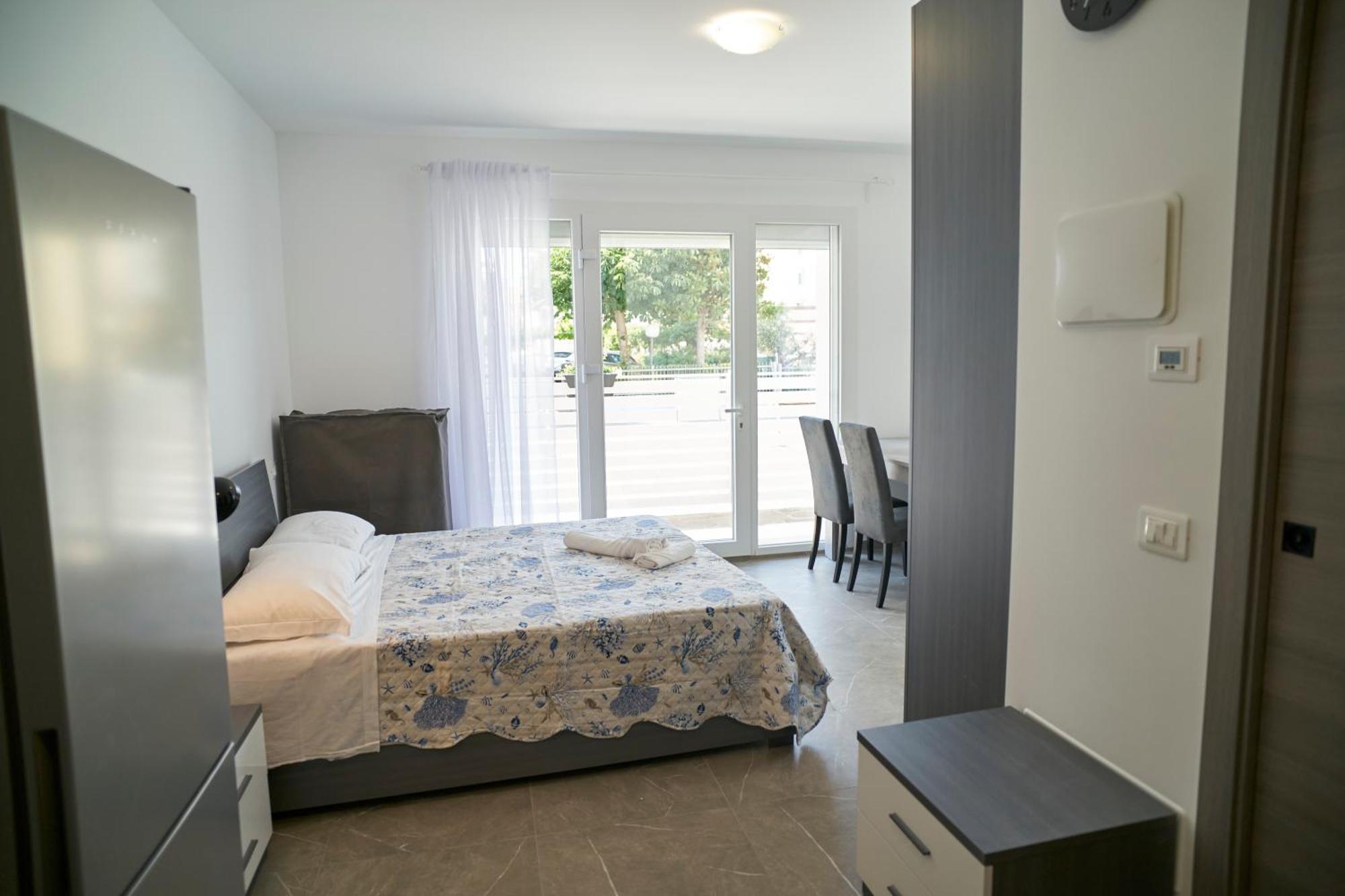 Villa Borghesi Suites Fronte Mare Rimini Exterior photo